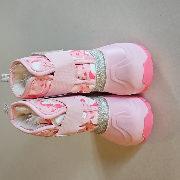 Pink Unicorn Snowboots - Picture 2 of 12